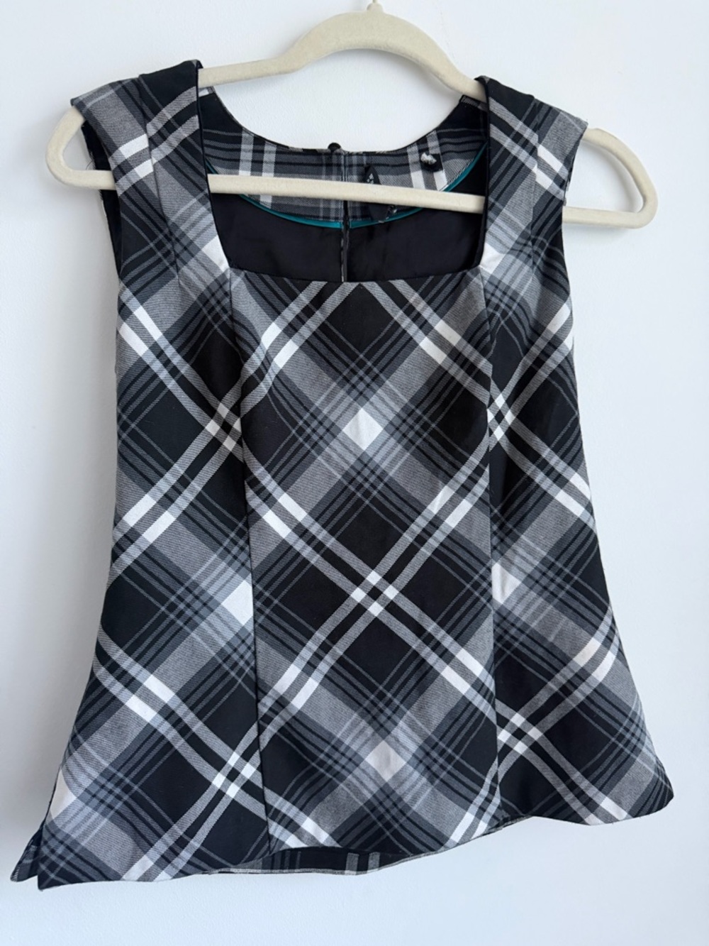 White House Black Market Black & White Plaid Sleeveless Tunic
